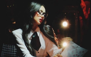 Hilangkan Rasa Penasaran Fans, Lisa Unggah Foto-Foto Seksi Penampilan di Crazy Horse