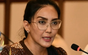 Adab Rieke Diah Pitaloka Disanjung Gegara Caranya Tegur Rekan Yang Tidur Saat Rapat DPR