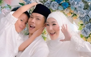 Putra Larissa Chou Pamer Rambut Belah Pinggir Mirip Ikram Rosadi, Ketampanan Berlipat Ganda