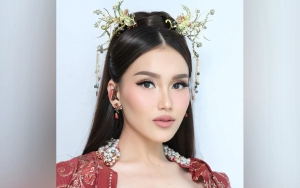 Ayu Ting Ting Cantik Bak Putri Kerajaan China, Belahan Gaun Tinggi Curi Atensi
