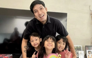 Dikira Murah, Desta Syok Lihat Total Belanjaan Anak Saat Beli Merchandise K-Pop