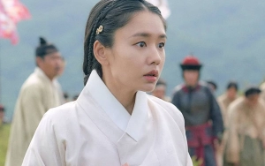 Outfit Ahn Eun Jin di Bocoran 'My Dearest' Part 2 Bikin Jurnalis Korea Penasaran