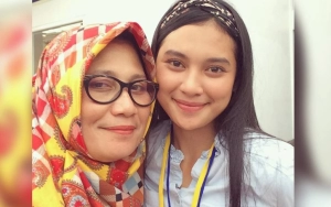 Ibu Indah Permatasari Dihujat Kecentilan Gegara Sering Live di TikTok, Reaksinya Berkelas