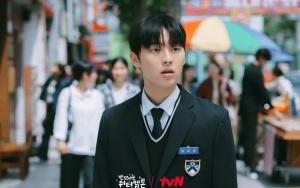 Kemiripan Adegan Choi Hyun Wook di 'Twinkling Watermelon' & 'Weak Hero Class 1' Dianggap Keterlaluan