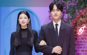 Gestur Tangan Suzy ke Yang Se Jong di Jumpa Pers 'Doona!' Curi Perhatian