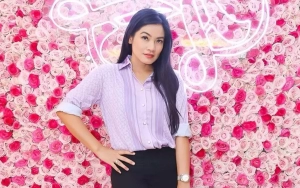 Titi Kamal Bagikan Cuplikan MV Jadul 'Rindu Semalam', Paras Awet Muda Curi Fokus