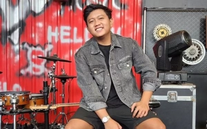 Denny Caknan Tetap Manggung Meski Sakit, Wajah Pucat Bikin Fans Khawatir