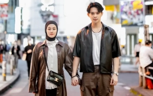 Dinda Hauw 'Korban' Kamera Wartawan Saat Bareng Rey Mbayang, Bagian Hidung Disorot
