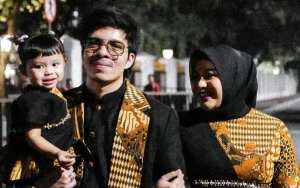 Atta Halilintar dan Aurel Hermansyah Perkenalan Suster Baru Untuk Adik Ameena