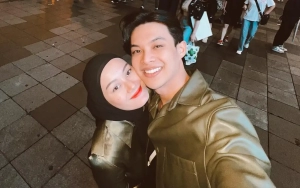 Posting Bucin, Rey Mbayang Bak Tampar Haters Usai Dinda Hauw Digunjing Soal Wajah Asli