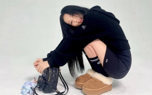 Jisoo Tampil Memikat Serba Pink di Majalah ELLE Singapura