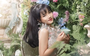 Terungkap Curhatan Fuji An di Balik Foto Nangis Saat Ultah