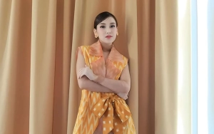 Ayu Ting Ting Pamer Tato di Outfit Seksi, Penampilan di Panggung Diubah Lebih Tertutup