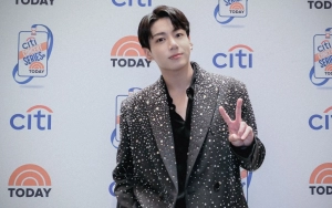 Performance Live 'Standing Next to You' Jungkook BTS di New York Dikacaukan Sound System 
