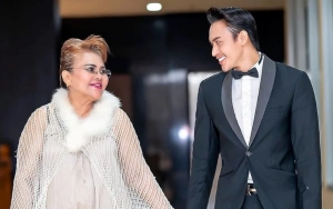 Pacar Berondong Ibu Virgoun Mendadak Pamer Foto Pakai Baju Pengantin