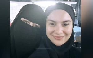 Umi Pipik Bantah Dicurhati Irish Bella Soal Masalah dengan Ammar Zoni