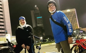 Desta Pajang Foto Cantik Natasha Rizky di Momen Ultah Sang Mantan Istri