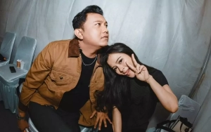Bella Bonita Istri Denny Caknan Pancing Kehebohan Lewat Caption Menggelitik