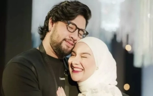 Irish Bella Fokus Kerja Saat Kabar Saling Sindir dengan Ammar Zoni Merebak