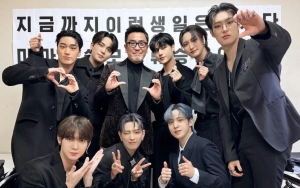 Ryu Seung Ryong Peragakan Fashion Anti-Mainstream Hasil Kolab dengan ATEEZ di MAMA 2023