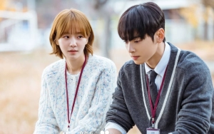 Ciuman Cha Eunwoo dan Park Gyu Young di 'A Good Day to Be a Dog' Beda Drastis dari Webtoon
