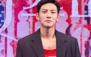 Ji Chang Wook Ternyata Malu Dapat Julukan ‘Raja Romcom’