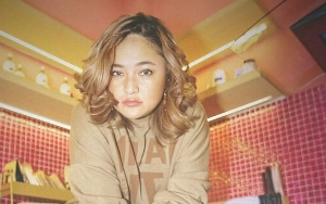 Marshanda Bak Ungkap Keresahan Lewat Puisi Barunya