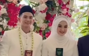 Rizki DA Resmi Nikahi Hersa Rahayu dengan Mas Kawin Perhiasan Emas