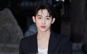 Winwin WayV/NCT Viral Gegara Tampil Kunciran di Tencent White Paper Gala 2023