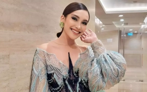Ayu Ting Ting Tampil Heboh Kenakan Dress Tabrak Warna di HUT Transmedia