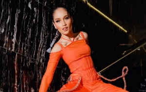 Cinta Laura Diterpa Rumor Menikah Diam-Diam