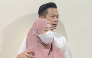 Suami Larissa Chou Sindir Pedas Akun Bodong yang Usik Keluarganya