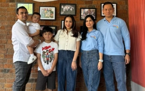 Nagita Slavina Diajak Annisa Pohan Mengajar di Rumah Pintar Cikeas