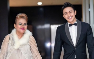 Eva Manurung Langsung Peluk Jordan Ali setelah Diberi Hadiah Natal