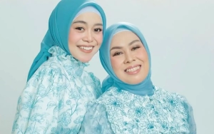 Ibu Lesti Kejora Pamer Foto Bareng Bos TV Usai Dirumorkan Sombong pada Wartawan