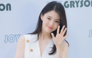 Han So Hee Komplain ke Sutradara 'Gyeongseong Creature' Perkara Adegan Kibas Rambut