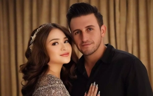 Nathalie Holscher Lempar Celetukan Tak Terduga Kala Ditanya Keberadaan Sang Tunangan