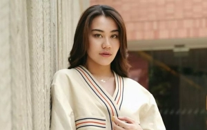 Aaliyah Massaid Pamer Baju Kembaran dengan Pria Tak Terduga