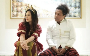 Indah Permatasari Jawab Kocak Soal Keberadaan Arie Kriting kala Sibuk Bersihkan Rumah Sendirian