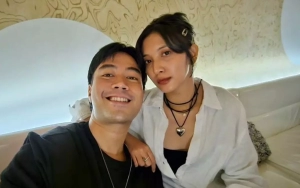 Vidi Aldiano dan Sheila Dara Saling Berjarak Saat Foto Bareng Jadi Perbincangan