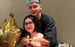 Nella Kharisma Protes Hasil Foto Jepretan Dory Harsa