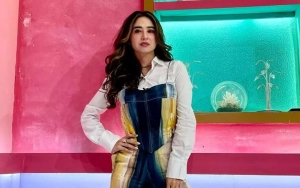 Dewi Perssik Singgung Minimnya Pertemanan karena Ketulusan