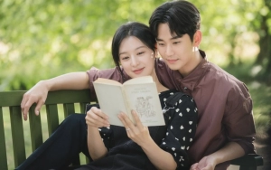 Kim Soo Hyun dan Kim Ji Won Memesona Sebagai Pasutri di Bocoran 'Queen of Tears'