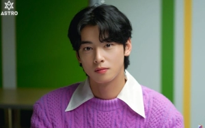 Cha Eunwoo Kepergok Syuting 'Wonderful World' di Tengah Protes Warga