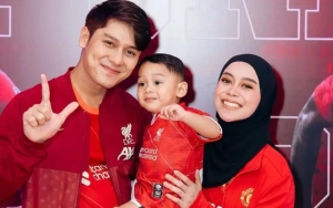 Rizky Billar Fokus Gendong Baby L saat Umrah usai Haters Nyinyir Soal AirPods