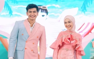 Ria Ricis Percaya Diri Beber Kepribadian Positif Dirinya di Tengah Paras Ganteng Teuku Ryan Disorot