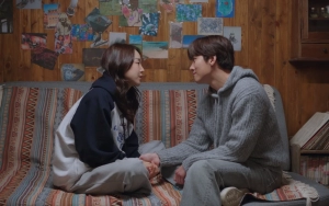 Ji Chang Wook Bujuk Shin Hye Sun Lakoni Adegan Ranjang di BTS 'Welcome to Samdal-ri'