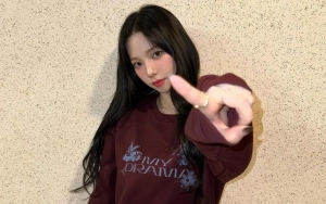 Karina aespa Tampil dengan Rambut Acak-acakan saat Ngedance Bareng Choi Yena