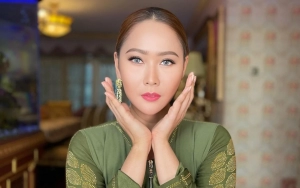 Tangis Inul Daratista Pecah usai Dikuatkan Adam Suseno Perkara Polemik Pajak Karaoke