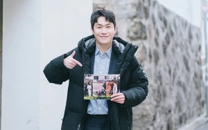 Lee Jae Won Aktor 'Welcome to Samdal-ri' Pamerkan Wajah Istri Cantik di TV Nasional